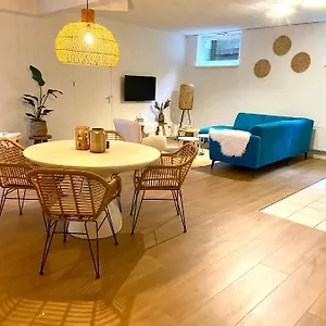 appartement-bloem.zandvoort-hotels.com/