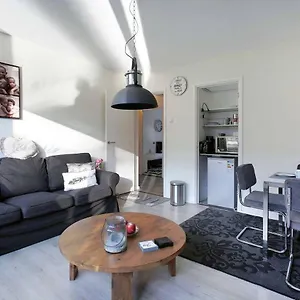 https://bb-klaver-amsterdam-unique-canal-location-with-balcony.ihotelsrotterdam.com