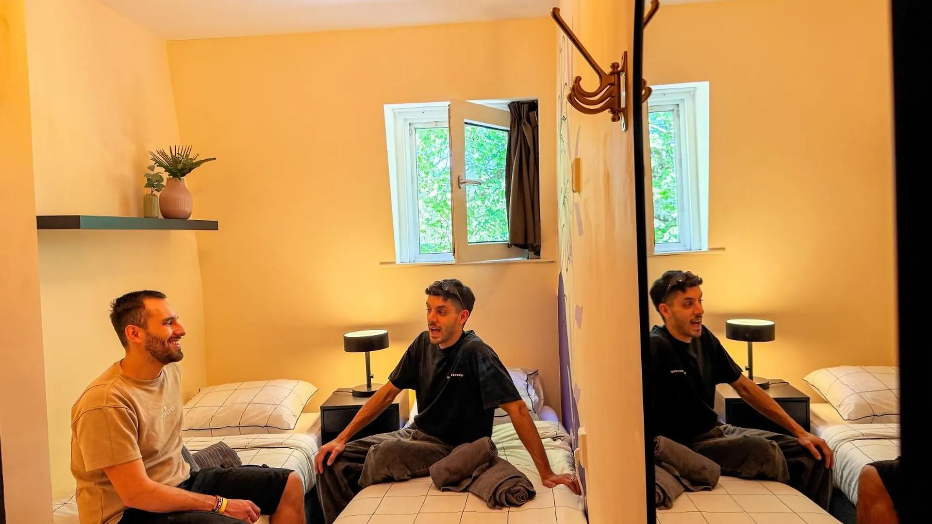 Onefam Amstel Hostel Amsterdam